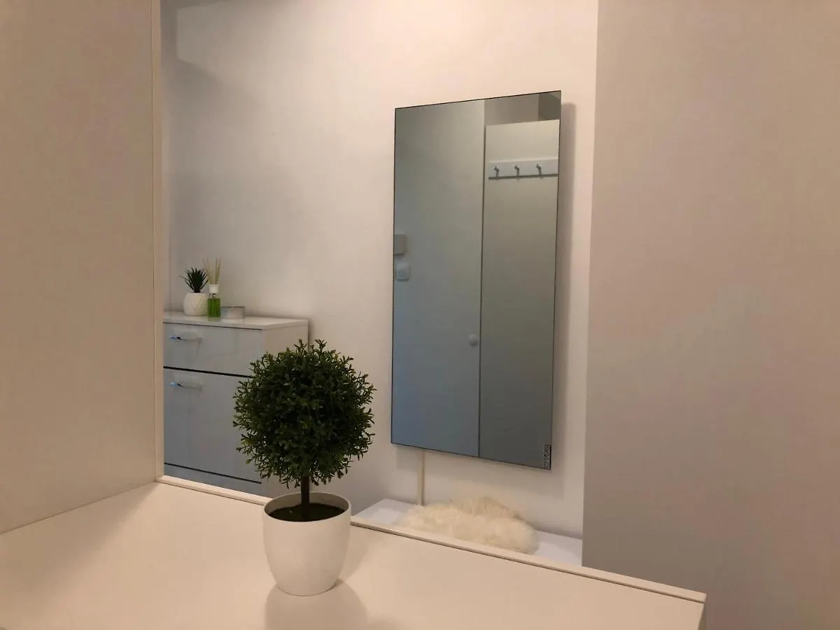 Modern Center Studio Under The Castle II Free Parking Apartment Ljubljana