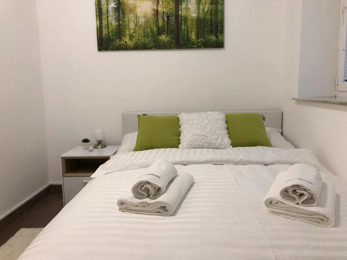 Modern Center Studio Under The Castle II Free Parking Apartment Ljubljana